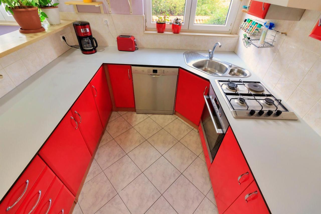 Apartment Anita Омиш Экстерьер фото